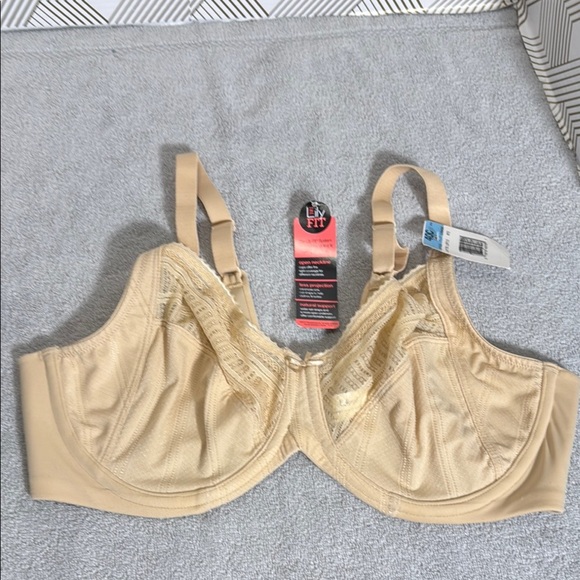 40 C bra NWT Lilyette bra tan beige natural support built in underwire - Picture 1 of 14